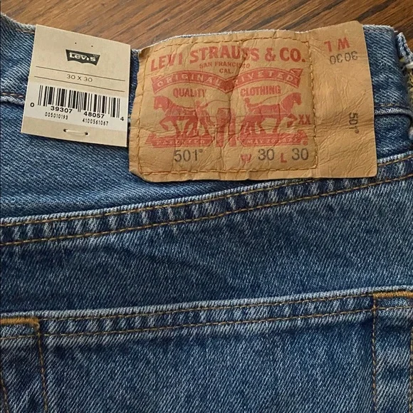 NWT Men’s 501 Original Jeans Size 30/30 - Picture 2 of 8